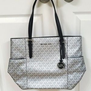 Michael Kors Shoulder Bag